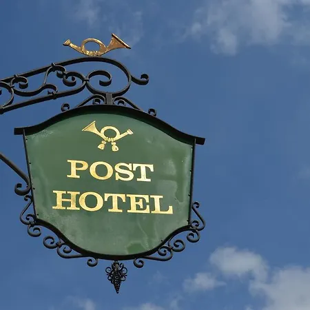 Post Τσουρ